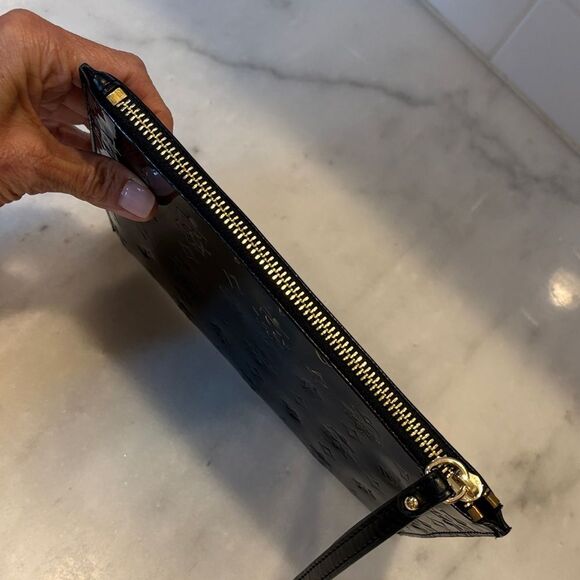 Michael Kors Patent Leather Embossed XL Wristlet Pouch Clutch - Picture 10 of 16